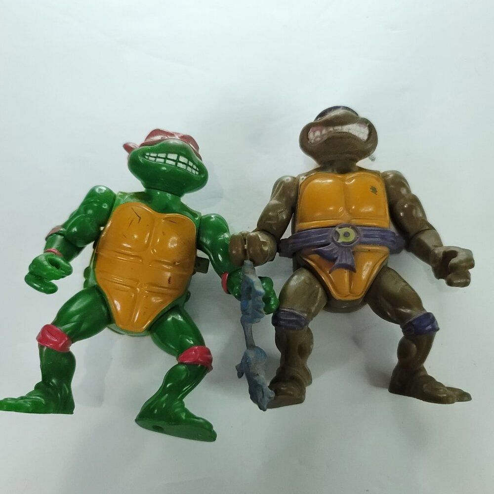 TMNT Action Figure Donatello Raphael Battle Shell Storage Spinner Lot of 2